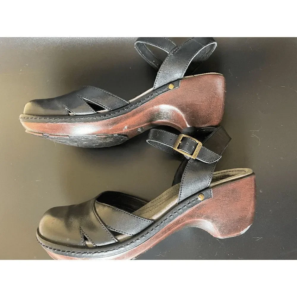 Nurture Black Sandals Wooden Block Heel Women's US Size 8